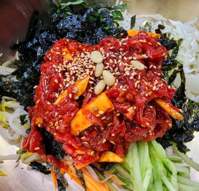 동네한바퀴-공주-알밤육회비빔밥-시장정육점식당
