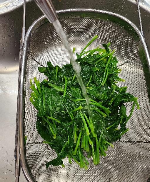 시금치데치는법