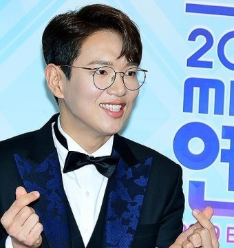 튀르키예 기부 연예인