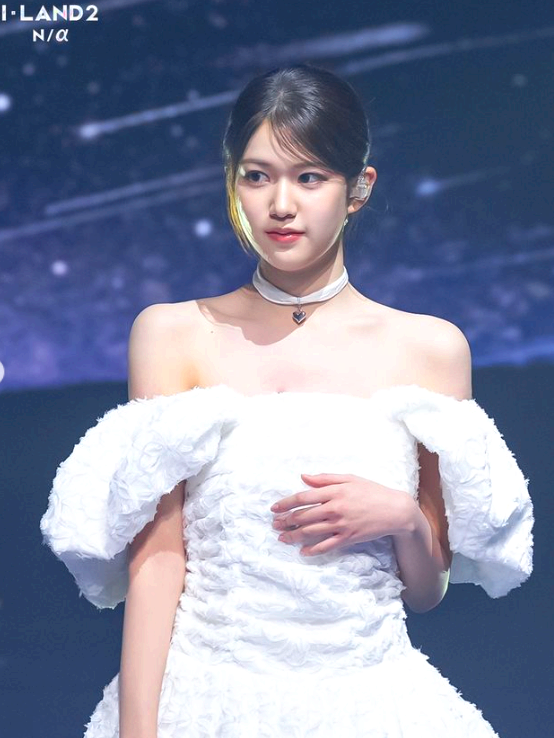 윤지윤