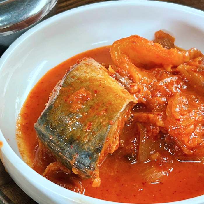 토요일은 밥이좋아 토밥좋아 대전 묵은지 고등어 조림 맛집