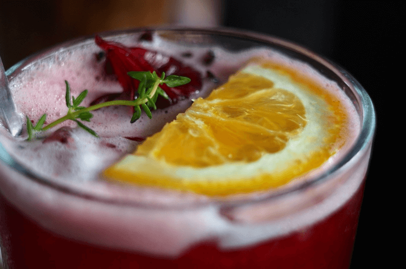 커피 못마시는 분들 위한 카페인 없는 차 종류