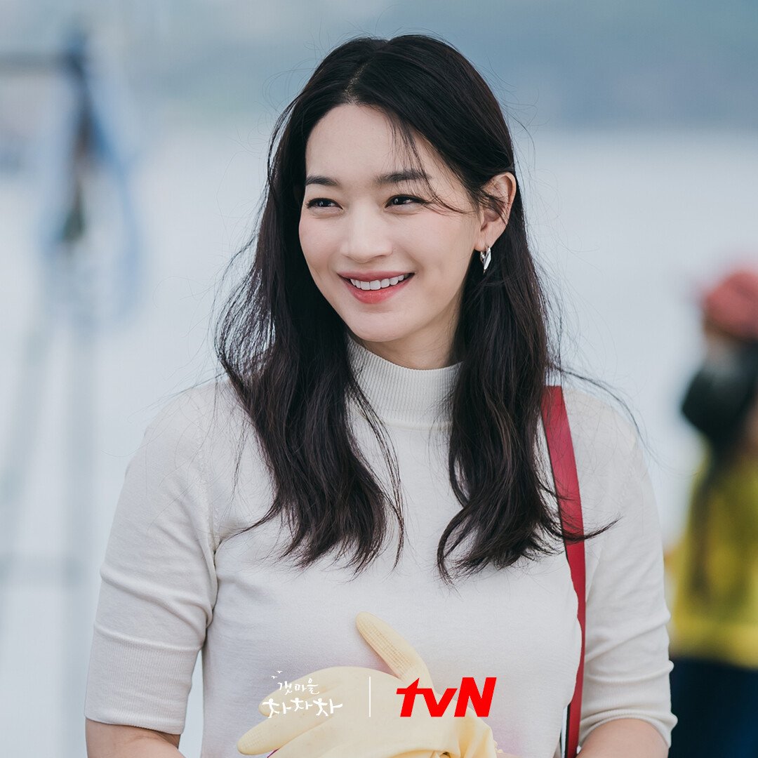 갯마을 차차차 등장인물 인물관계도 재방송 몇부작 넷플릭스 원작