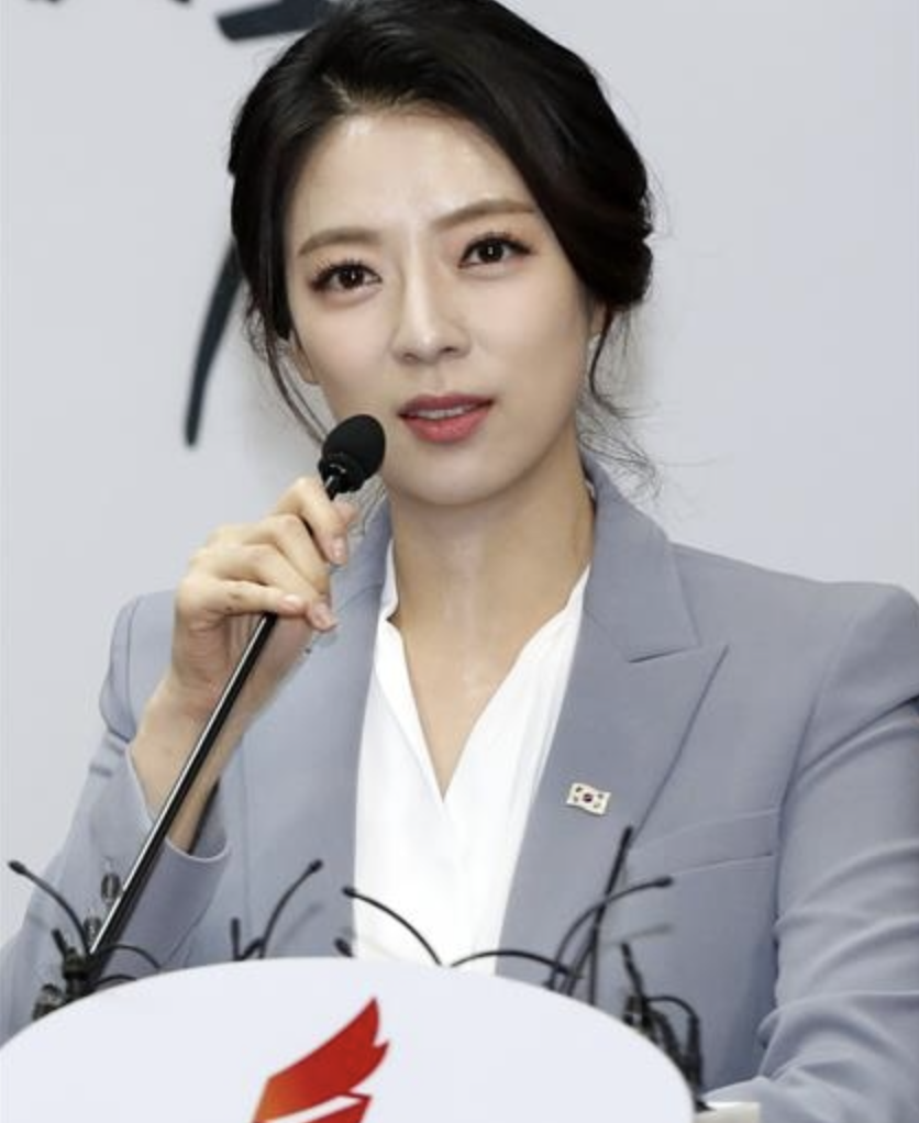 배현진 정치 입문