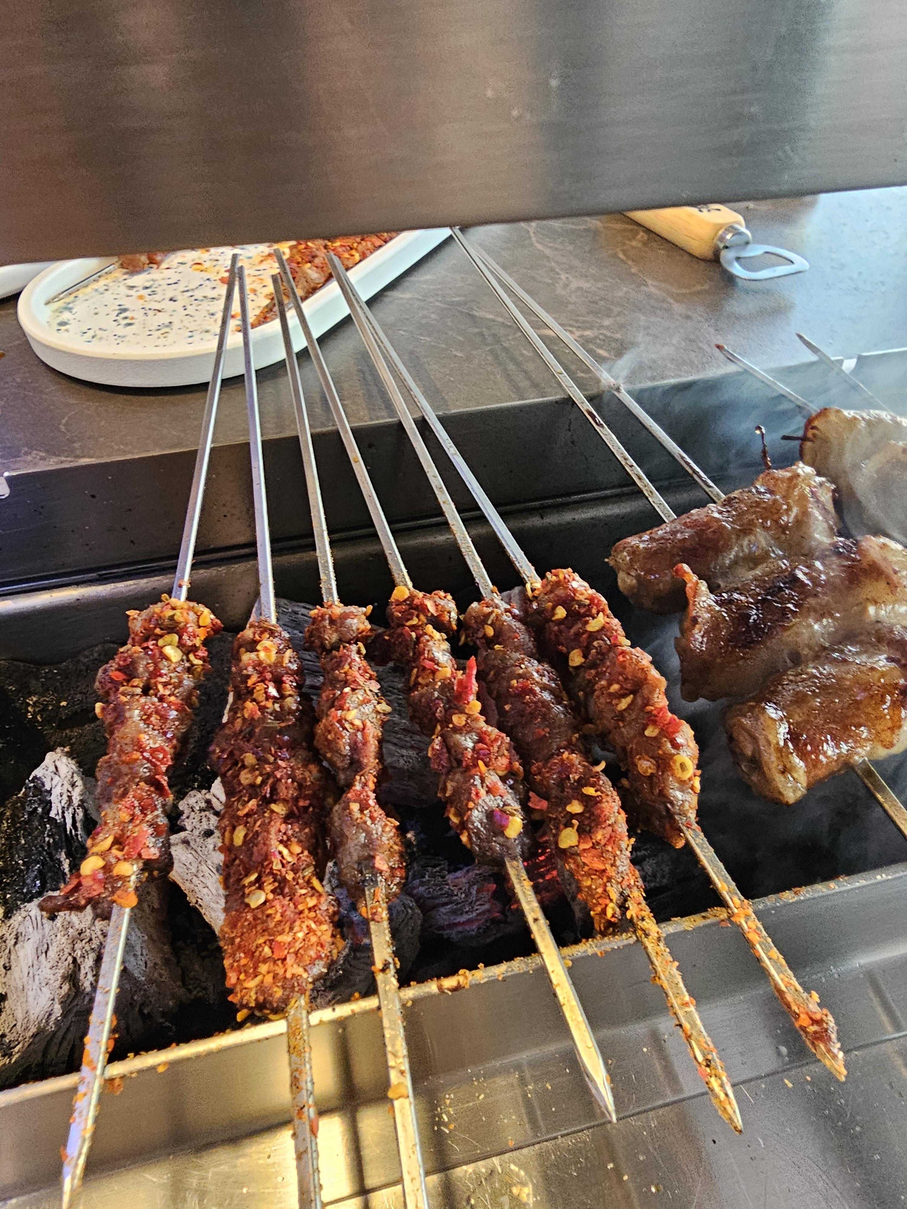 강뚝불고기 양꼬치