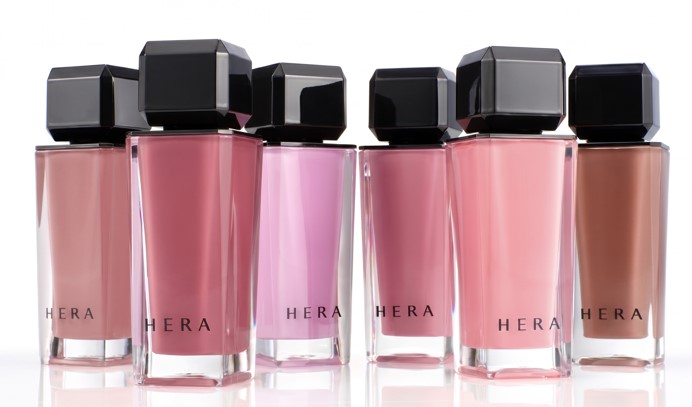 <img src="hera-sensual-nude-gloss-collection.jpg" alt="헤라 센슈얼 누드 글로스 전 색상 제품 라인업, HERA Sensual nude Gloss all shades luxury collection showcase">