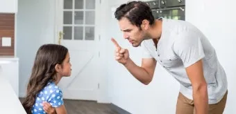 폄하 폄훼 뜻 가치 깎아내리다 헐뜯다 사용법_11