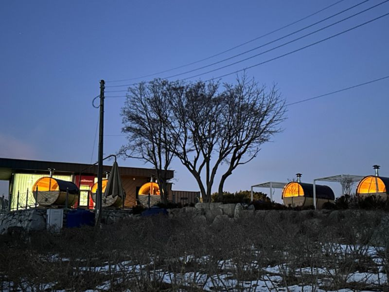 아로니움 글램핑