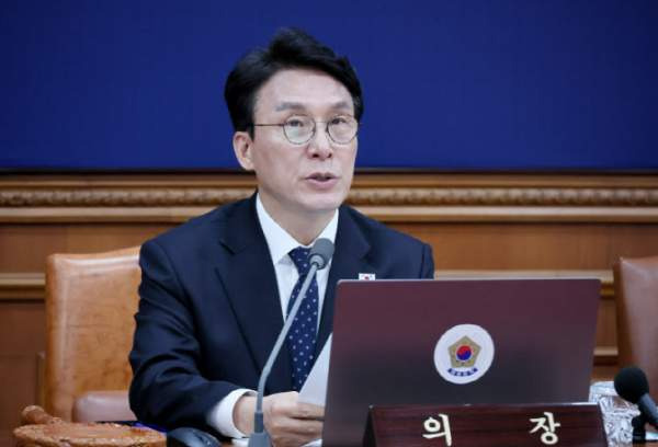 김민석 총리, 비상경제본부 회의 주재 "미&middot;이란 위기 지속, 매점매석 엄단" ⚠️
