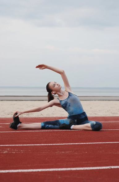 스트레칭하는 이미지