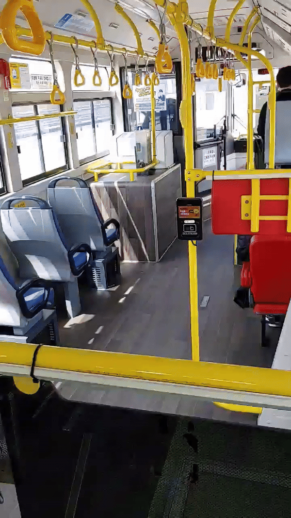 마루-바닥-깔린-친환경-버스-1번.^-월곶역-가는-길-♧-룰루랄라