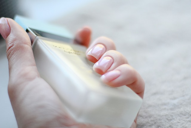 피부 진정 크림의 정석: 시카부터 아줄렌까지&amp;#44; 장벽 복구 긴급 처방 가이드