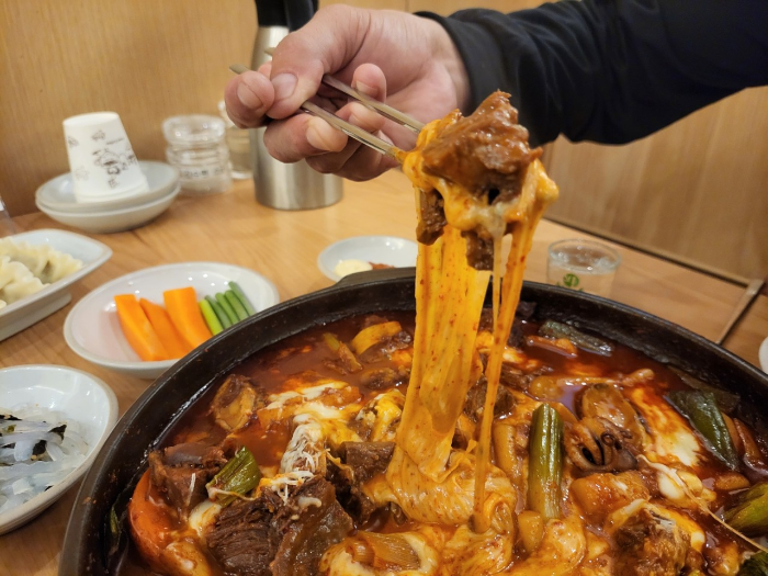 2TV 생생정보 2007회2024년3월15일 고수의 부엌 매운갈비찜 온심옥