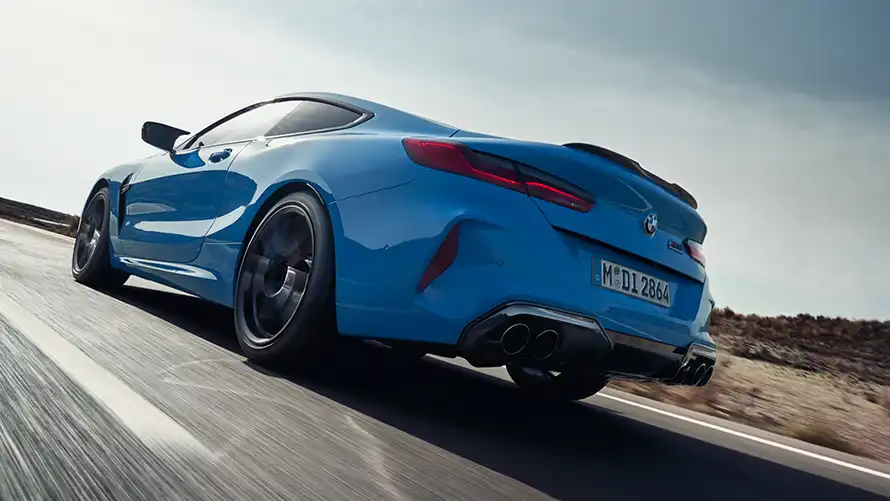 BMW M8 컴페티션 가격 실구매가 모의견적 제원 옵션 카탈로그 가격표 디자인 실내 트렁크 색상 총정리