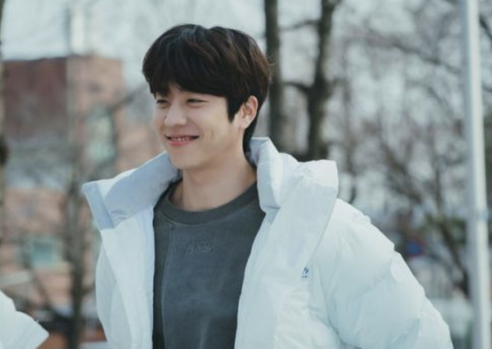 채종협 눈웃음