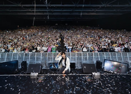 2024 KIM SOO HYUN ASIA TOUR [EYES ON YOU] IN SEOUL