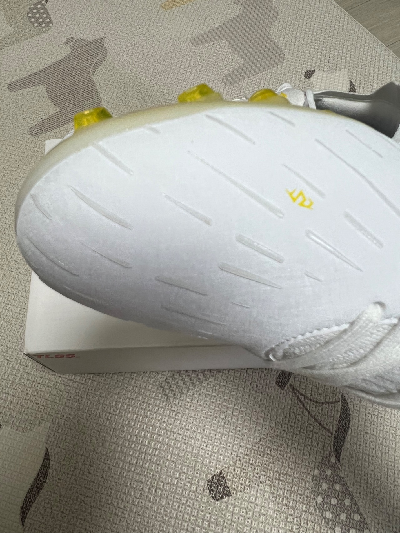 TLSS 축구화 스트라이커 소닉 mg 이미지