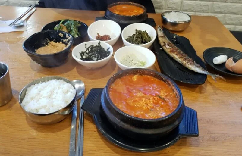 맷돌순두부_차림