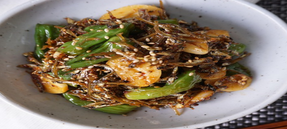 꽈리고추 멸치볶음 반찬의 모습