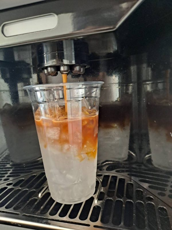 카페오소 커피샷 내리는중