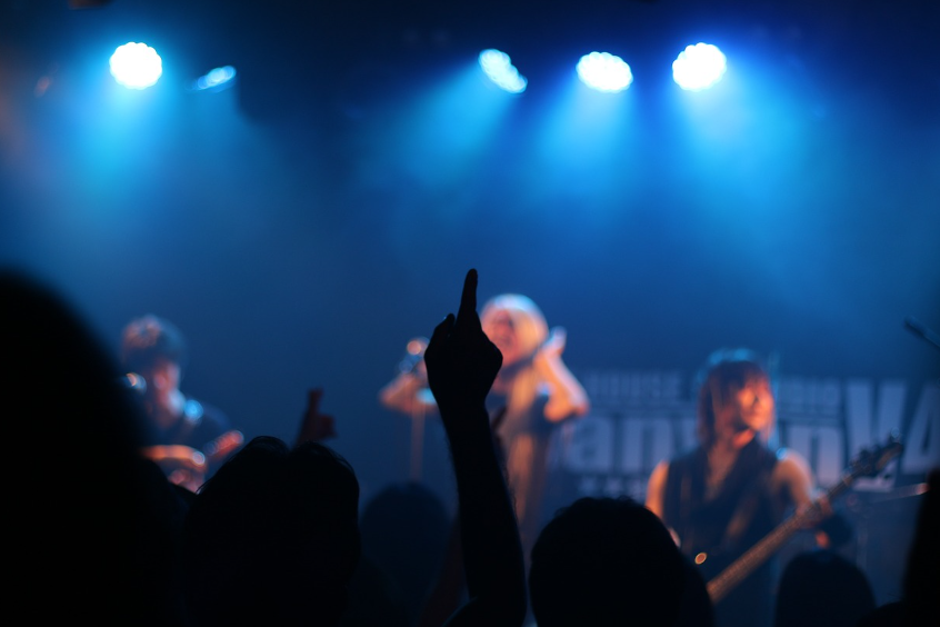 소셜 미디어와 케이팝의 상호작용