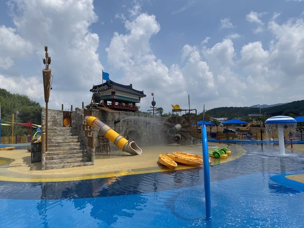 진주 물초울공원 물놀이터