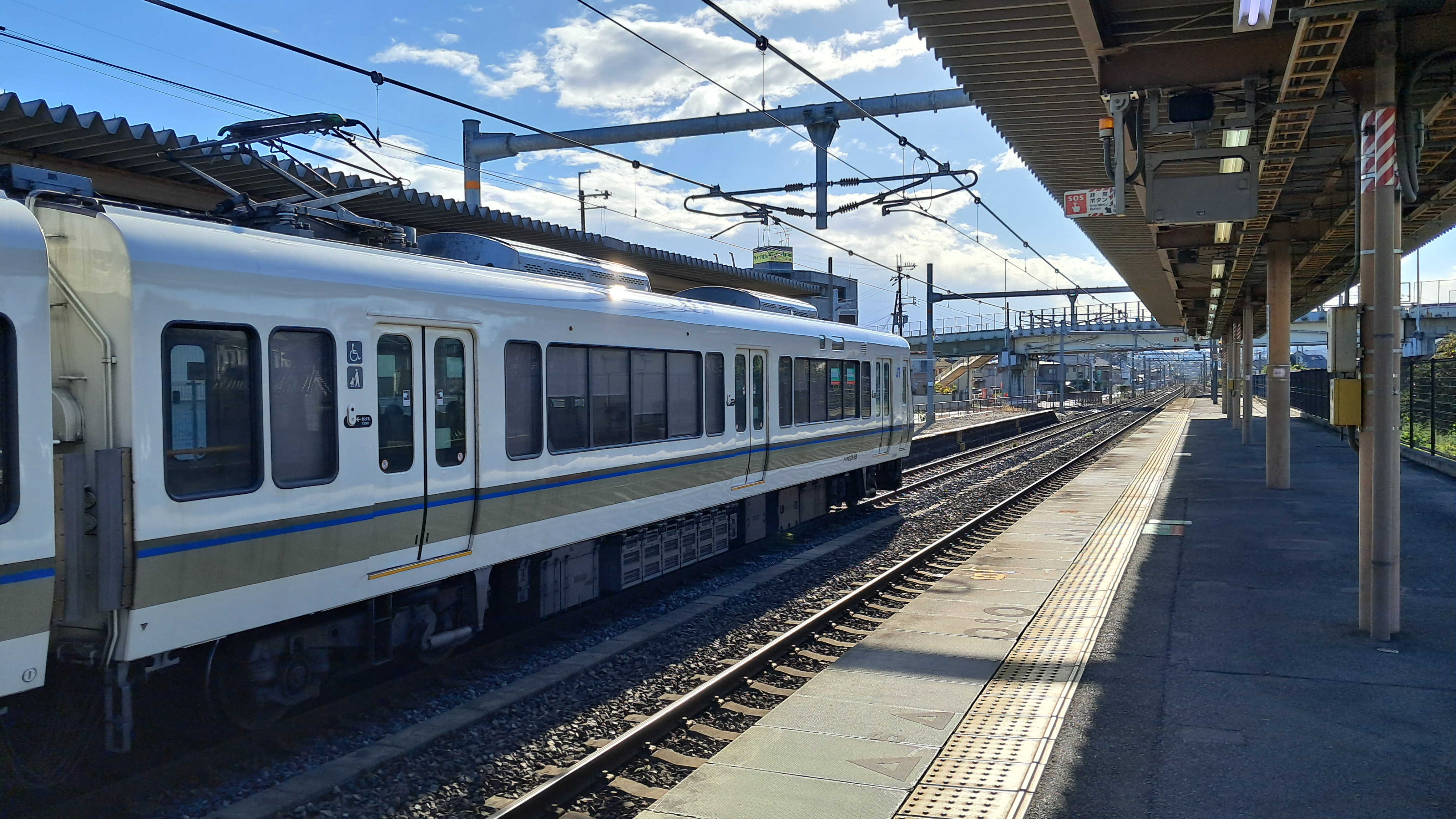 야마토지선 열차