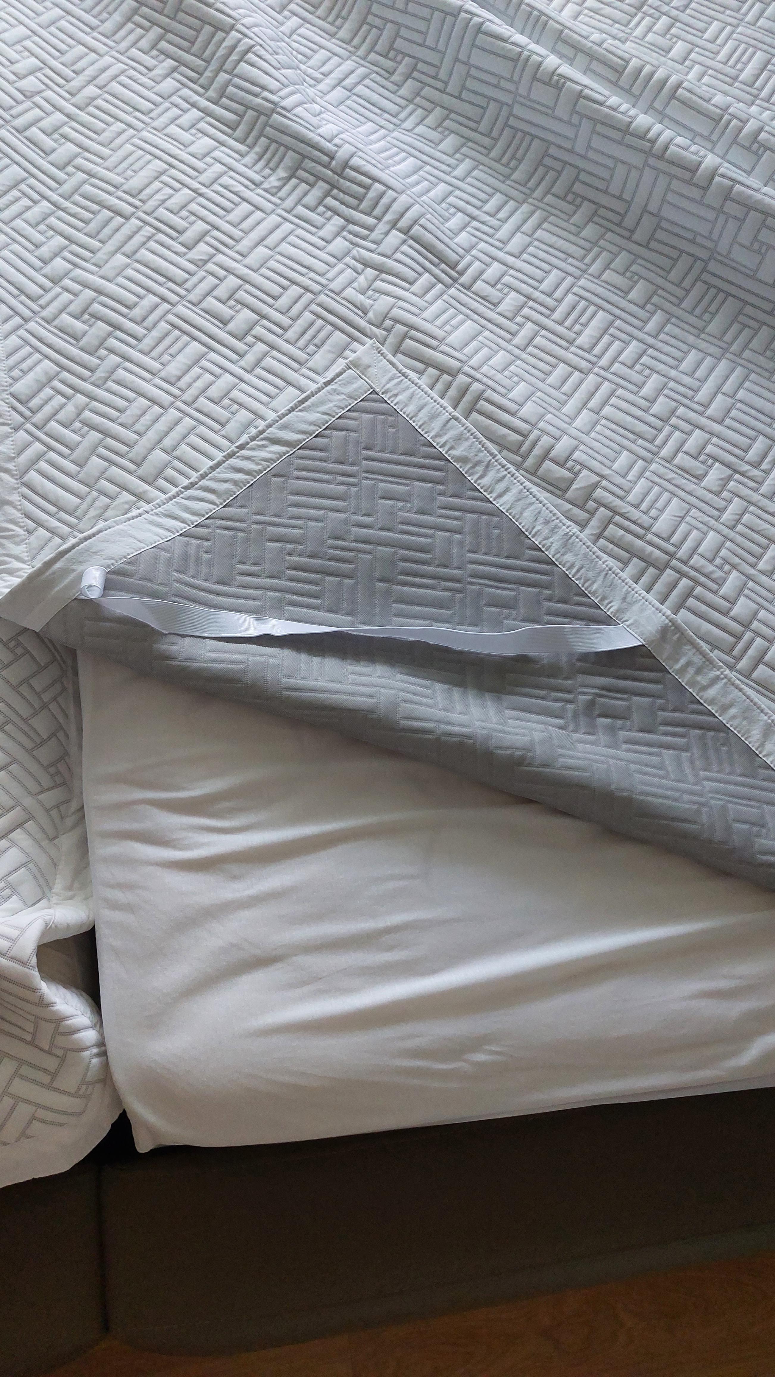 침대 매트리스 커버라면 꼭 밴딩이 된걸로 구매하시길