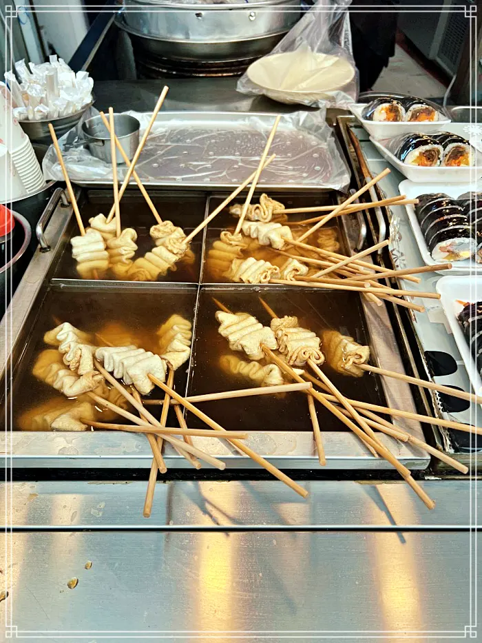 대구&#44; 월배 시장 맛집 28년 경력&#44; 억척 엄마의 수제 김말이 튀김&#44; 옛날떡볶이