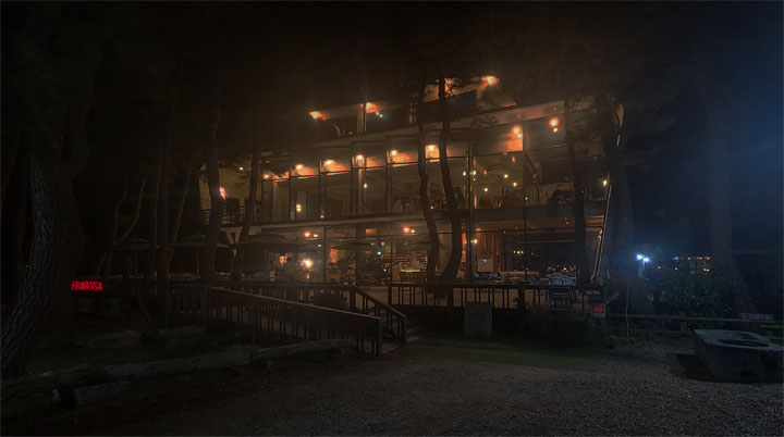 테라로사사천점-밤