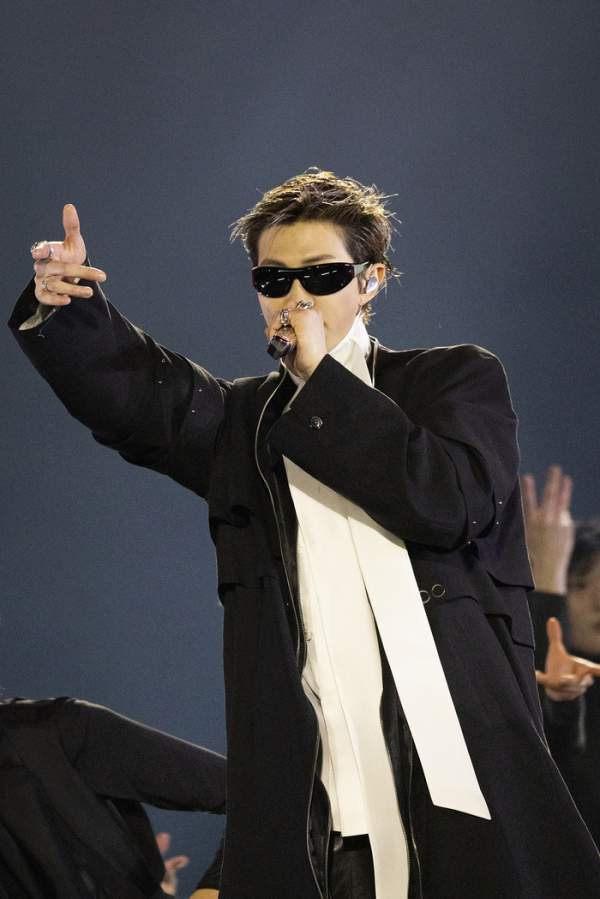 BTS RM 일본 시부야 길거리 흡연 및 꽁초 투기 논란 총정리: 주간문춘 보도 내용과 팬들의 엇갈린 반응