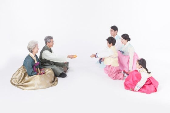 세배하는 방법과 세뱃돈 가이드