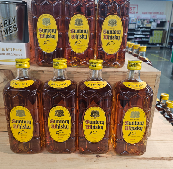 산토리 위스키 사진