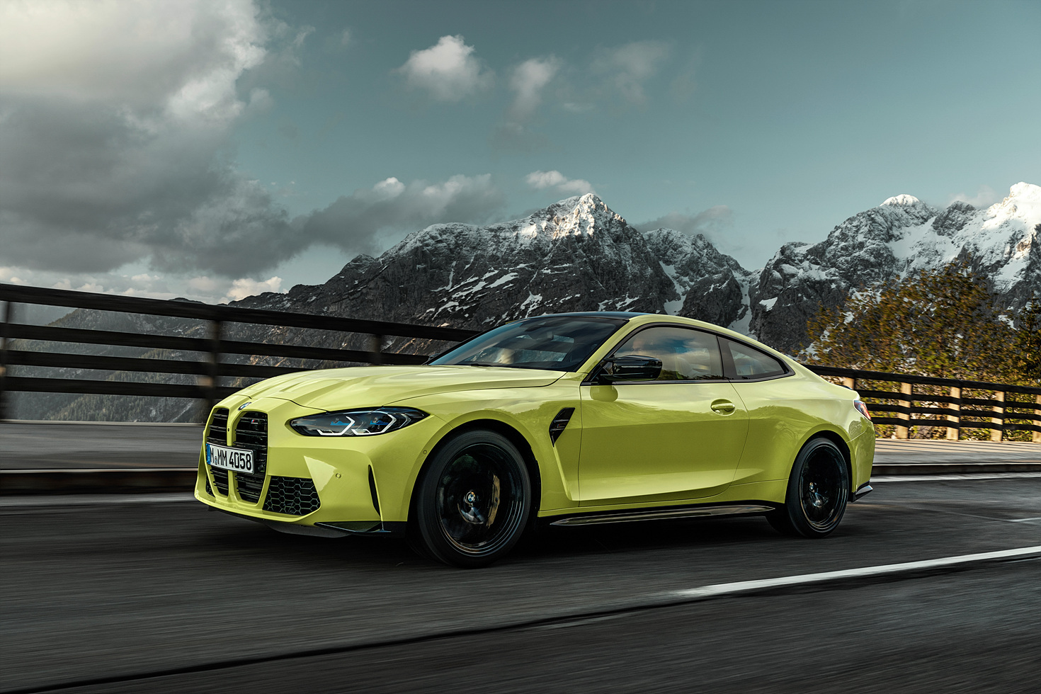 2024 BMW M4 컨버터블 포토