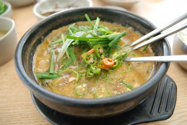 [가을 제철음식] 보양식 추어탕 효능, 칼로리, 끓이는법