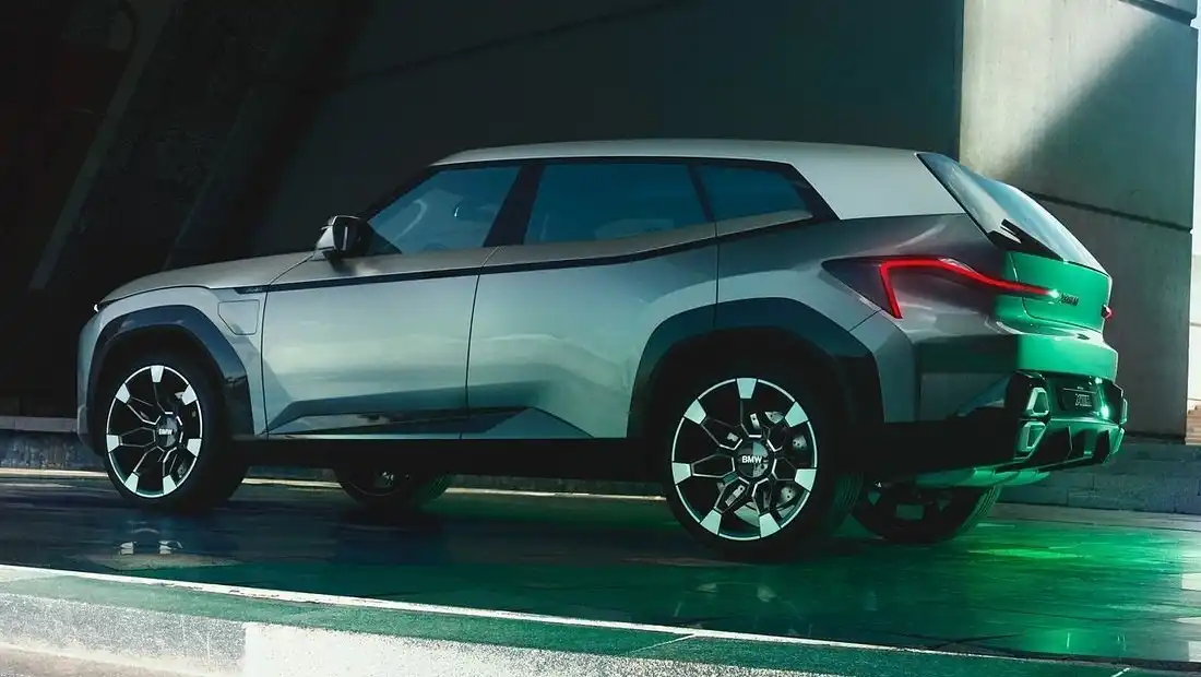 BMW XM 가격 실구매가 모의견적 제원 옵션 카탈로그 가격표 디자인 실내 트렁크 색상 총정리