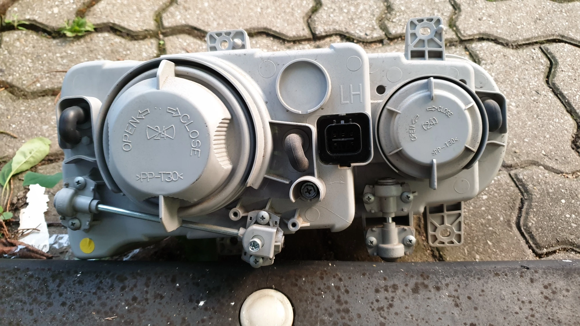 헤드라이트 본체