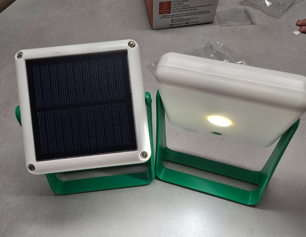 완성된 태양광랜턴 사진