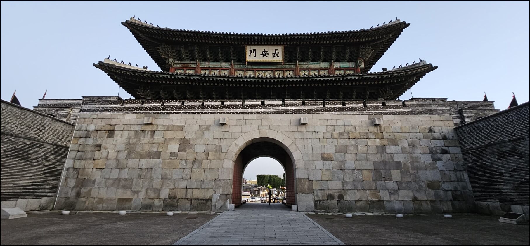 장안문