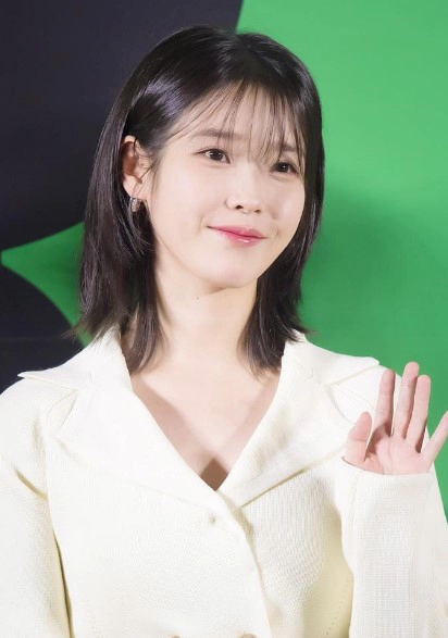 아이유 문빈 사망비보에 인터뷰 엠바고 요청