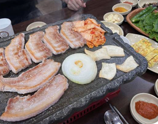 생생정보 옥이이모네 김치찌개 맛집