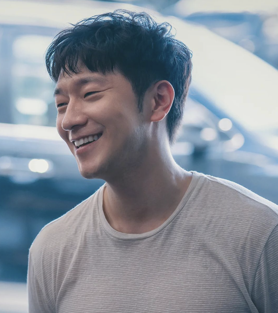 손석구25