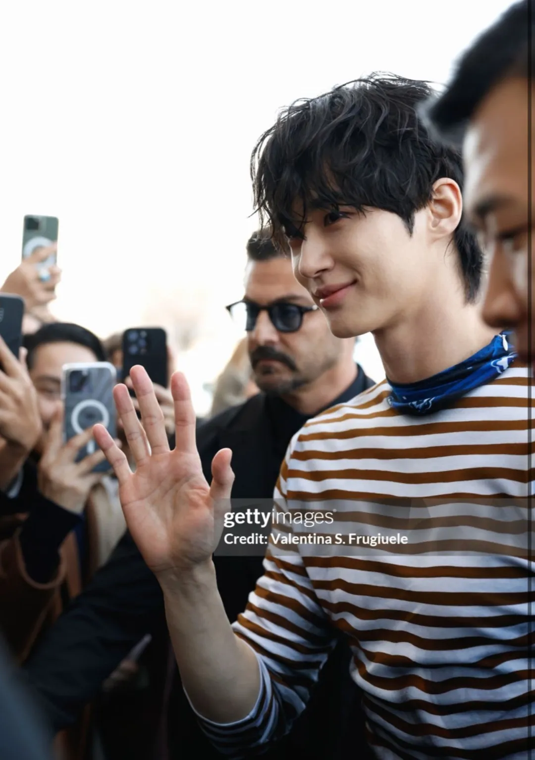 프라다변우석, 변우석프라다백팩, 프라다백팩가격, 프라다남자백팩, 프라다백팩아울렛, 변우석프라다착용샷, 프라다리나일론백팩, 프라다백팩코디, 변우석공항패션프라다, 변우석패션, 변우석인스타그램, 변우석가방, 남자명품백팩추천, 프라다백팩후기, 프라다공식스토어, 프라다신상백팩, 프라다아울렛가격, 프라다명품가방, 2025프라다백팩, 남자백팩브랜드