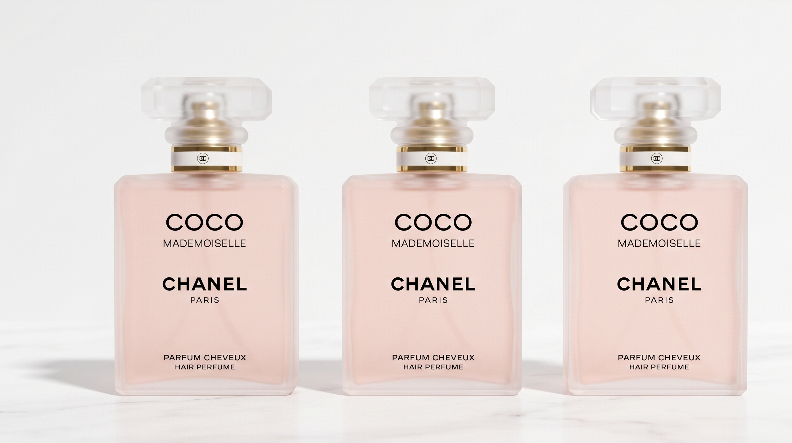 고급스러운 샤넬 코코 마드모아젤 헤어 미스트 35ml 핑크빛 병 이미지