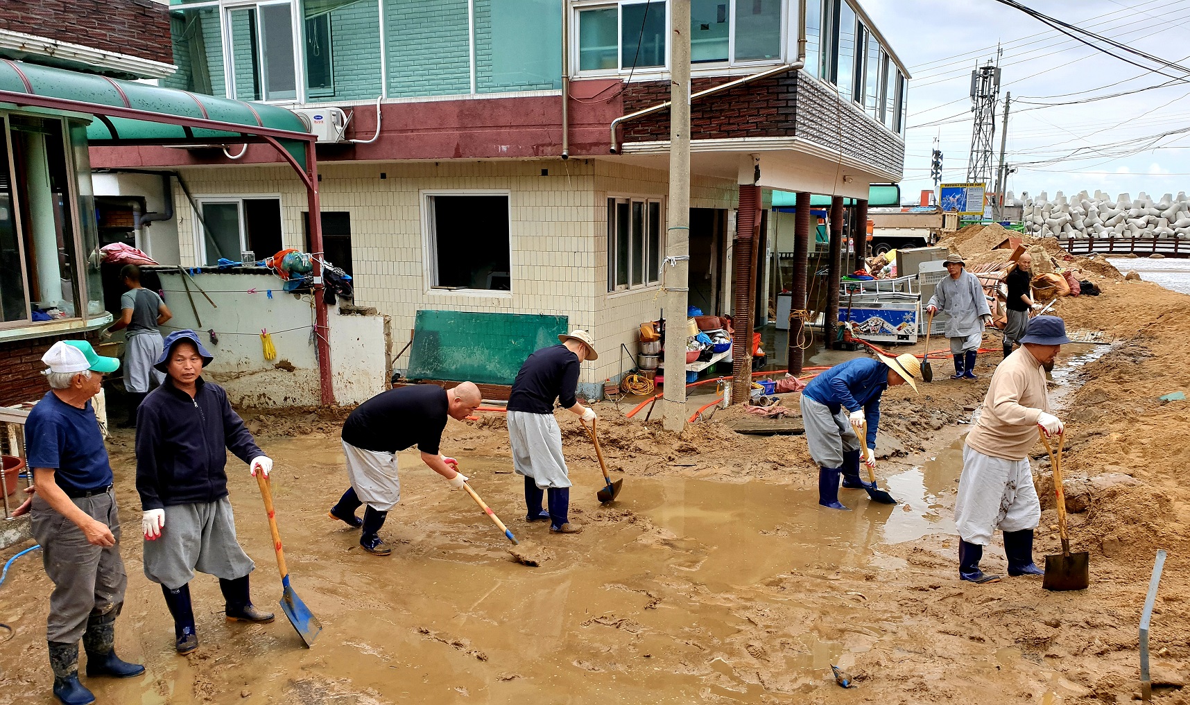 태풍이 지나간 후 행동 요령