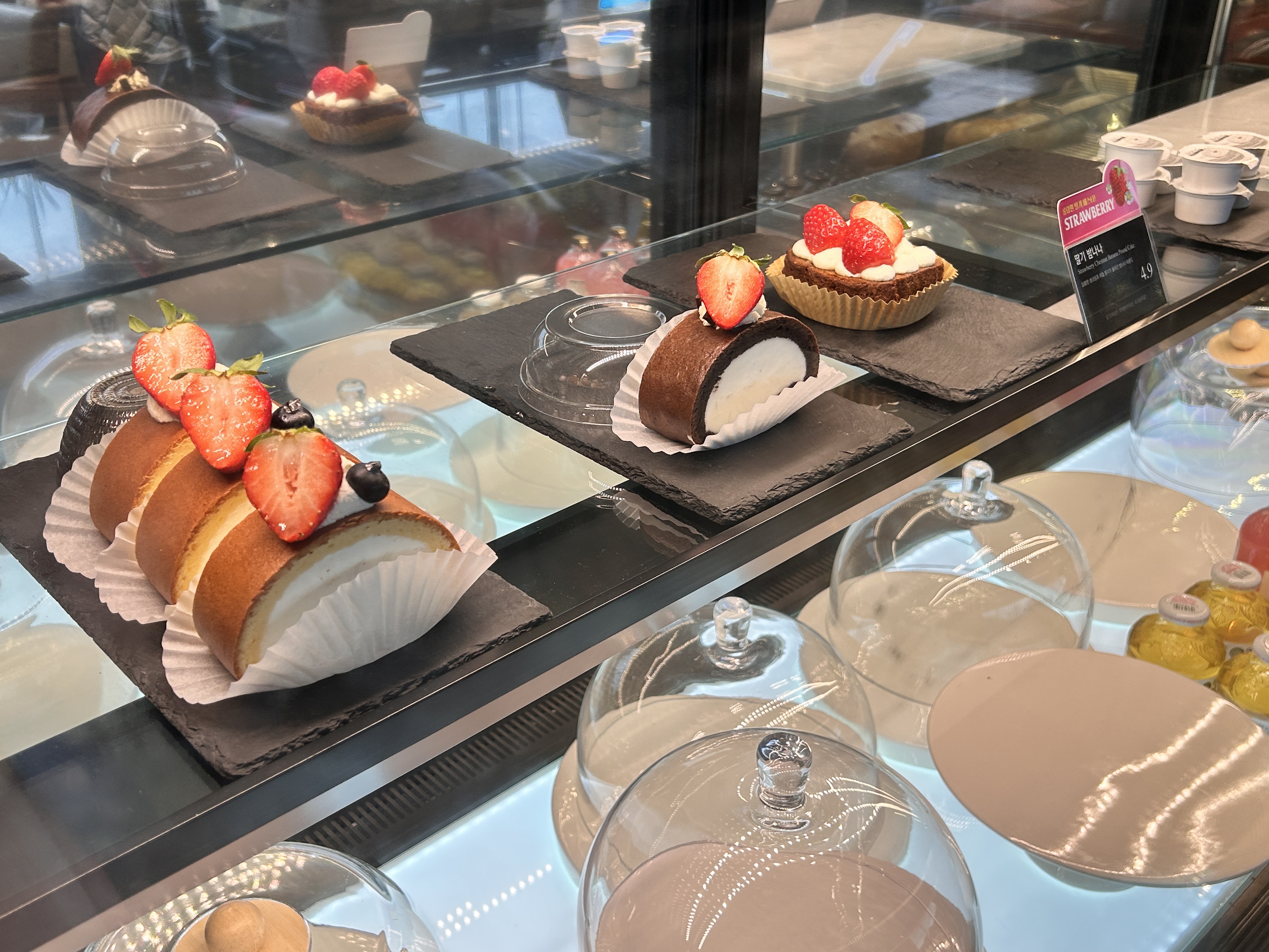 대구-수성못-롤링핀-케이크