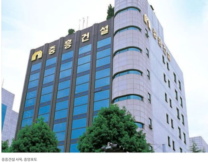 국토부 근절 의지에도 여전히 '건설사 벌떼입찰'은 건재