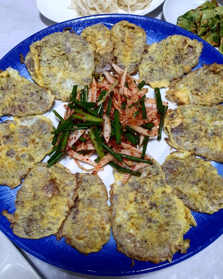 먹자 포구 엄지척 제철 별미 전어 축제 전어구이 전어회무침 전어회 물회 맛있는 횟집 광양 섬진강 망덕포구 맛집 추천