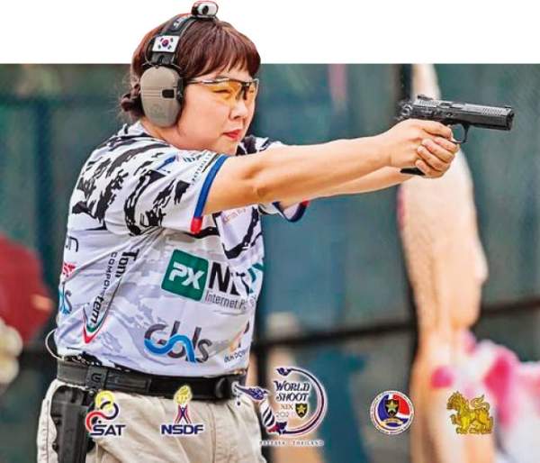 개그우먼 김민경