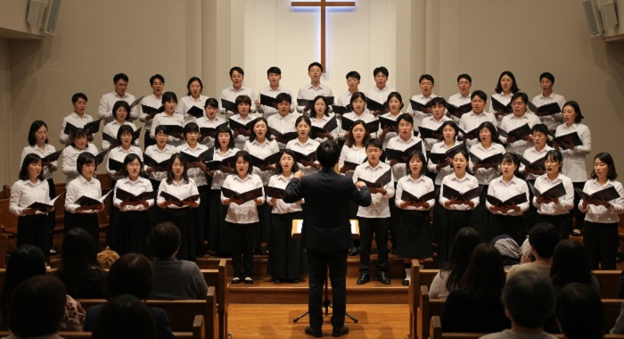 교회 찬양대와 성가대의 차이와 표현